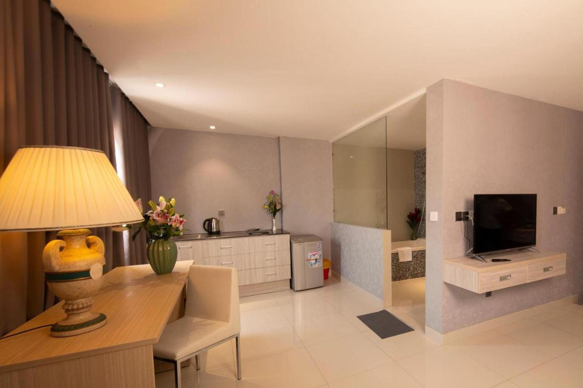 Belvilla Luxury Near Secc Formerly Sunshine Garden Ho Chi Minh City